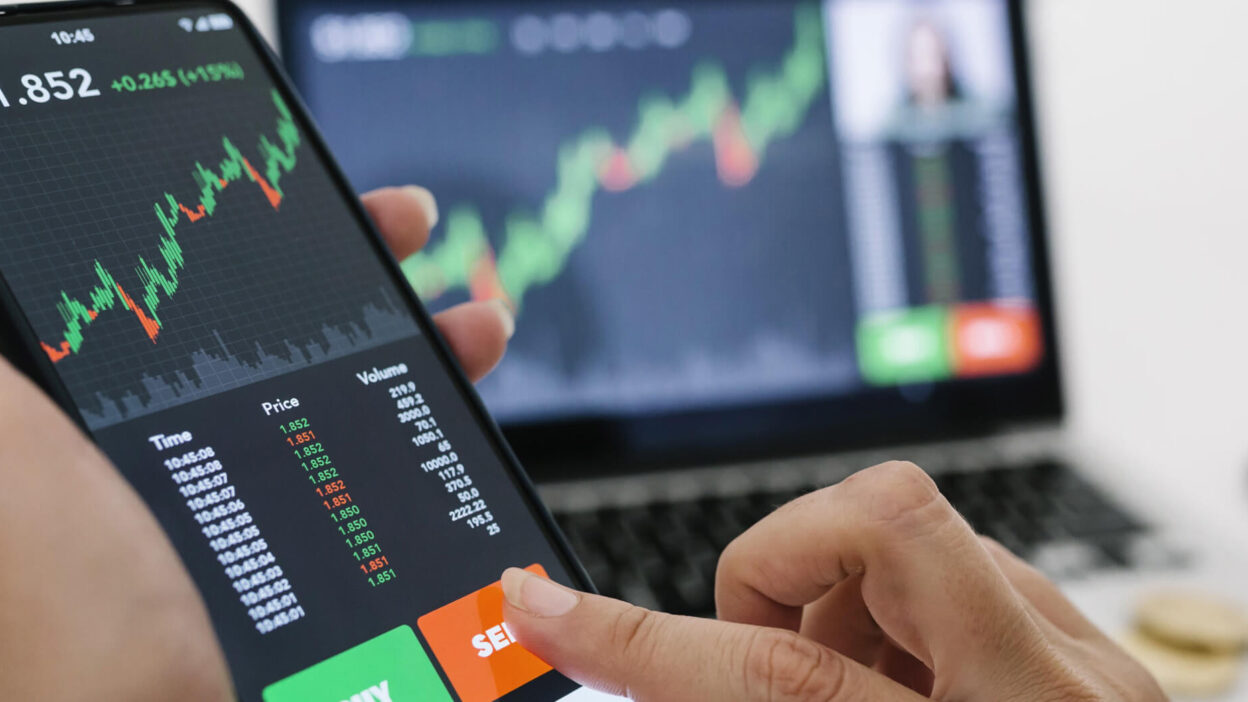 explorar inversion en cripto a traves de apps moviles